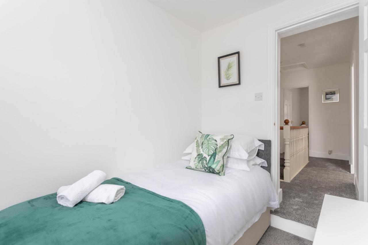 30 Percent Off Monthly Stays - City Centre - 3 Bedrooms St Albans Екстер'єр фото