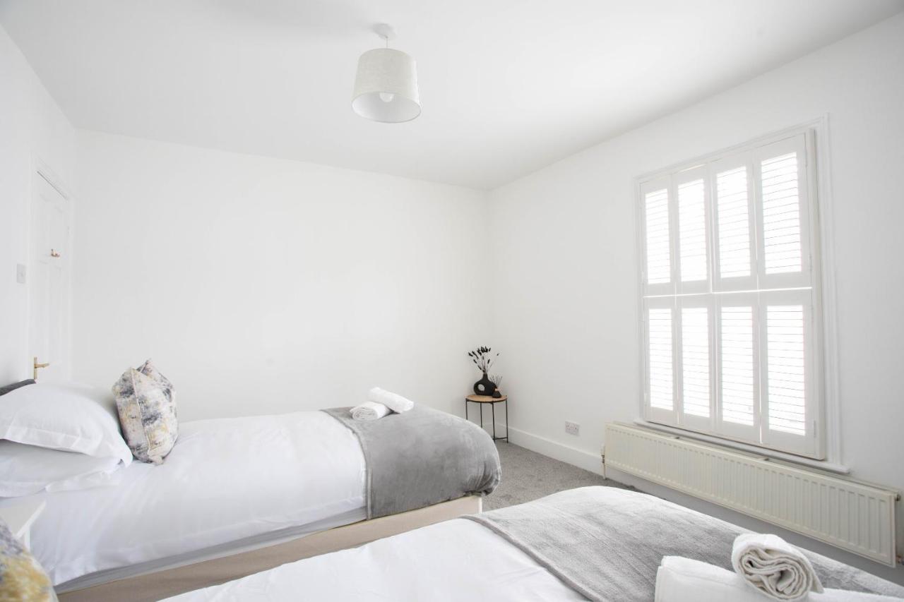30 Percent Off Monthly Stays - City Centre - 3 Bedrooms St Albans Екстер'єр фото